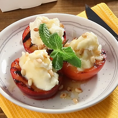 Как приготовить Медовые сливы с маскарпоне
